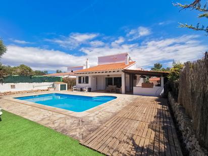 Vista exterior de Casa o xalet en venda en Sant Lluís amb Aire condicionat, Calefacció i Terrassa