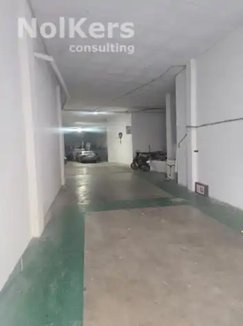 Aparcament de Nau industrial en venda en El Masnou amb Calefacció
