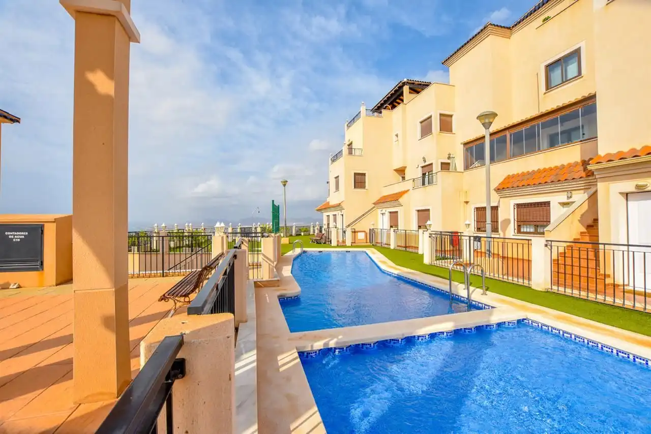 Vista exterior de Ático en venta en Águilas con Amueblado