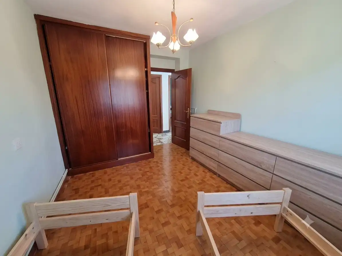 Bedroom of Houses for rent in Culleredo  with Private garden, Swimming Pool and Furnished