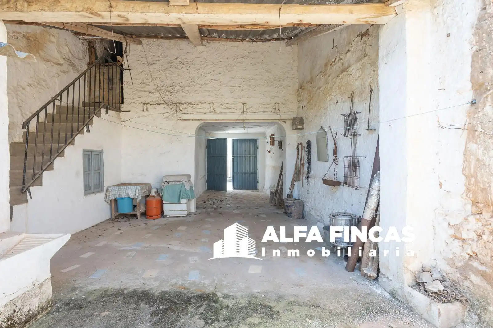 Vista exterior de Casa o xalet en venda en El Picazo   amb Jardí privat i Traster