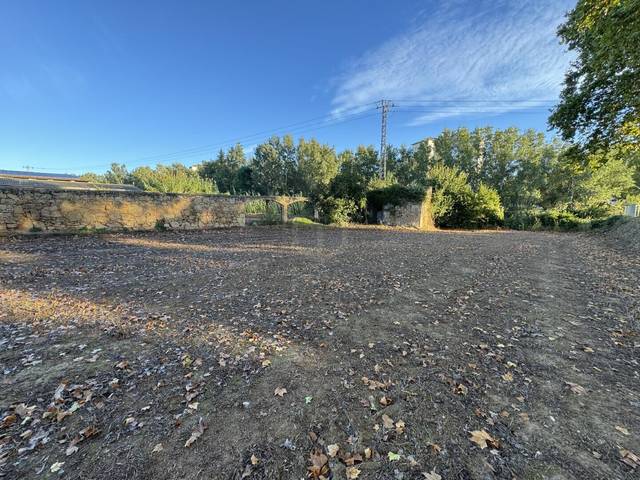 Terreno residencial en Venta en Congost - Santa Caterina