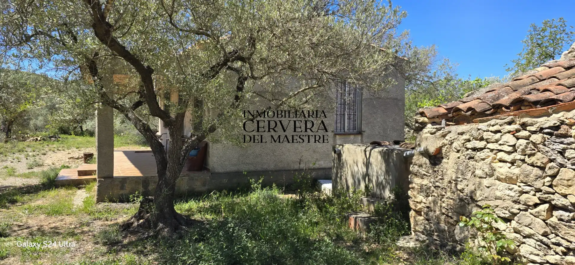 Vista exterior de Finca rústica en venda en Cervera del Maestre amb Moblat