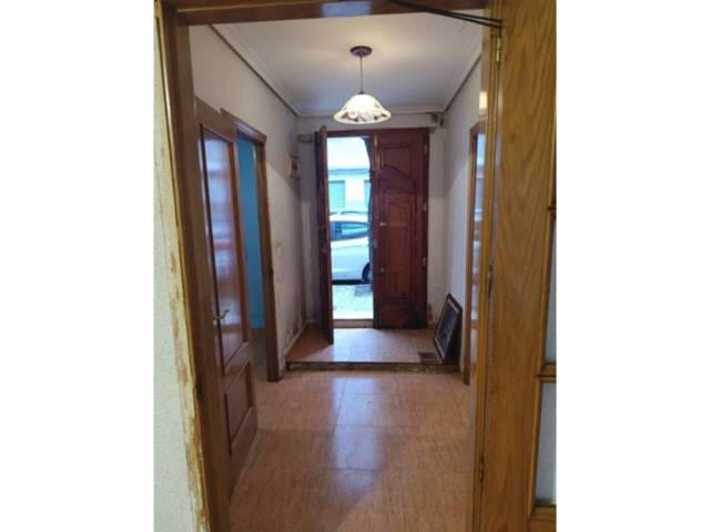 Piso en Venta en Coronel Montesinos en Torrefiel