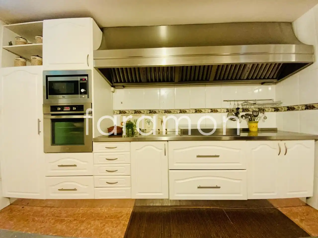 Cocina de Casa o chalet en venta en Carracedelo con Calefacción, Jardín privado y Terraza
