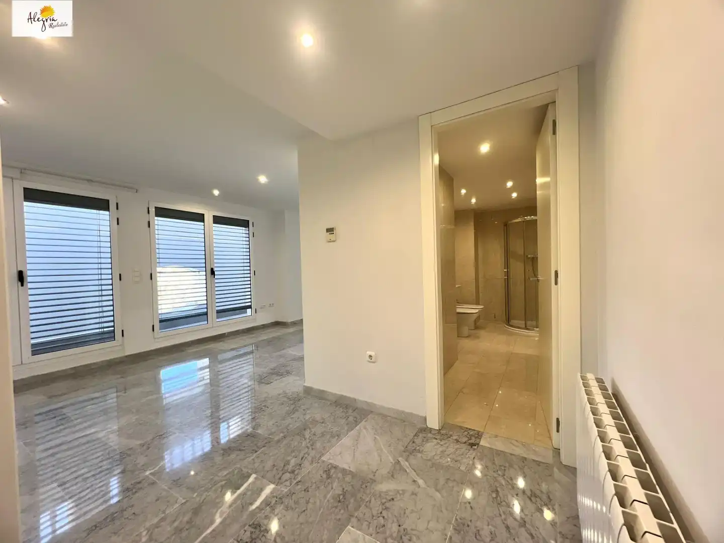 Badezimmer von Maisonette zum Verkauf in Valencia mit Klimaanlage, Heizung und Terrasse