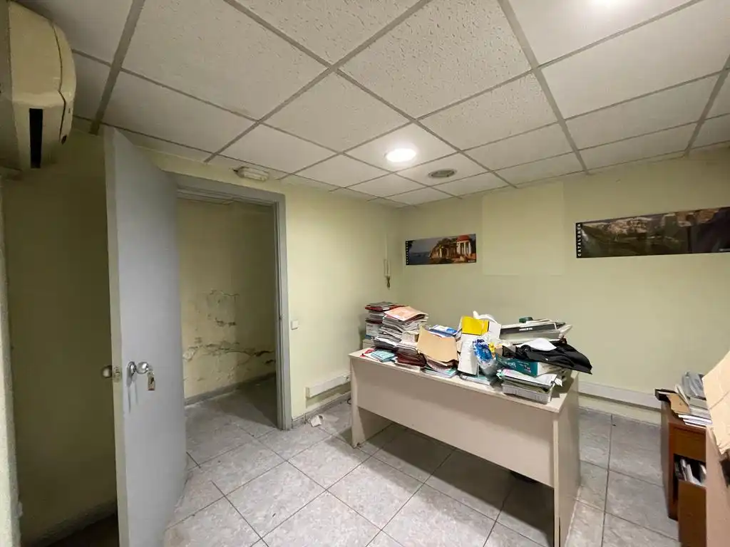 Gewerbefläche zum Verkauf in Carrer del Vendrell 33, imagen 13