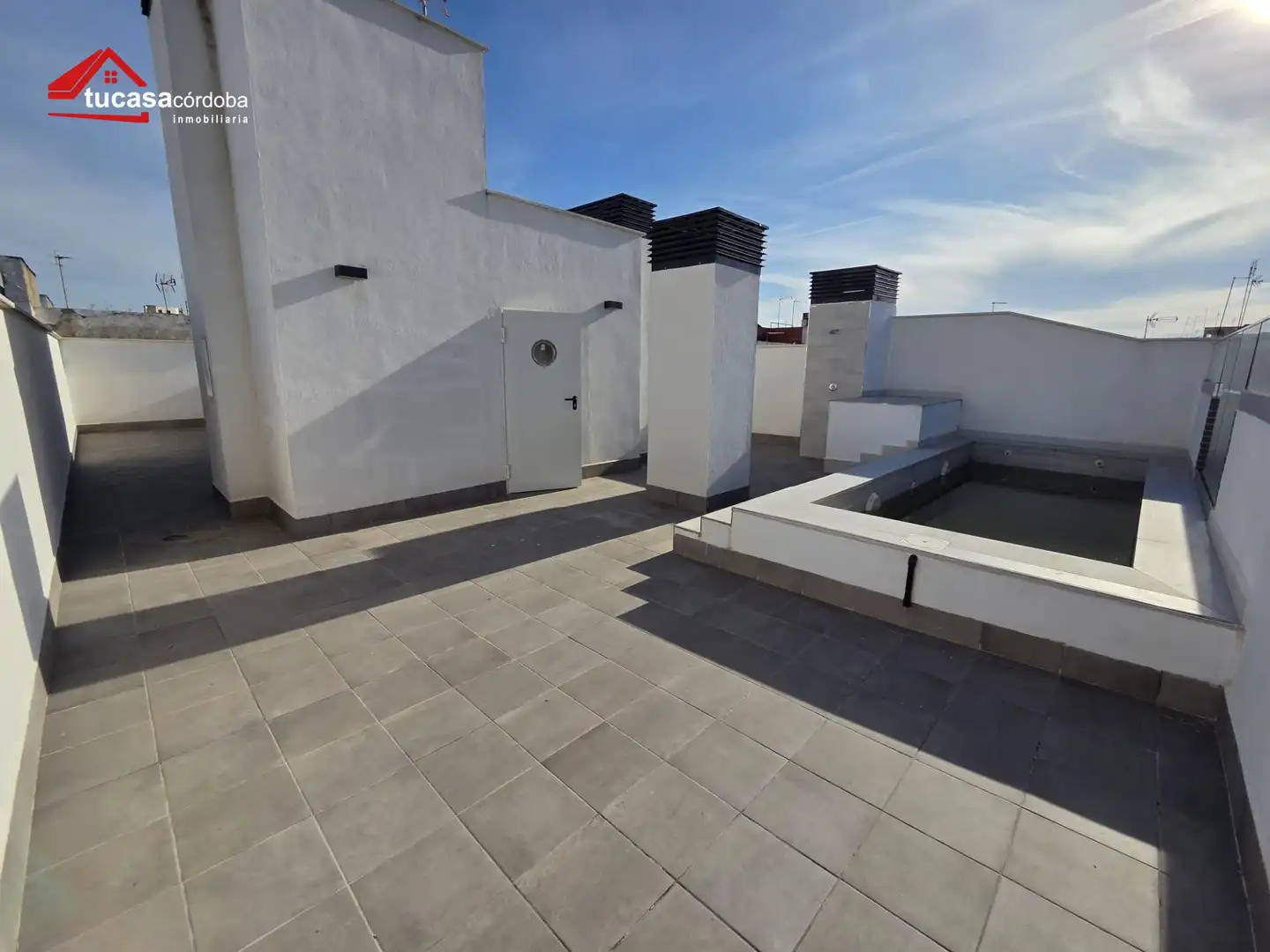 Terraza de Piso en venta en Córdoba con Terraza y Piscina comunitaria