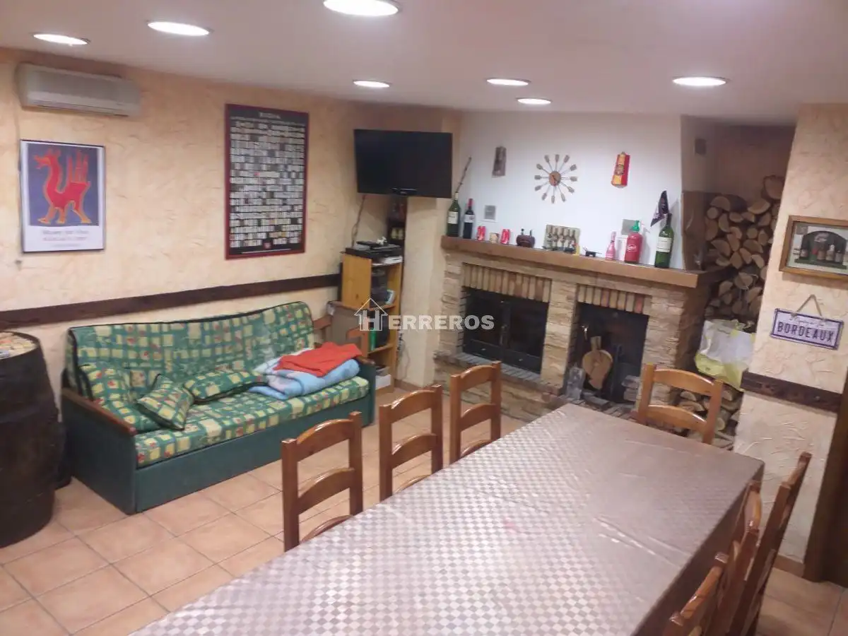 Local commercial à vendre à AVDA. SAN PEDRO, imagen 2