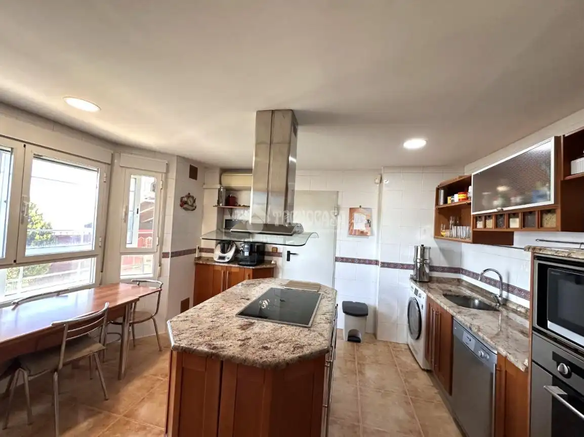 Kitchen of Detached homes for sale in Torres de la Alameda