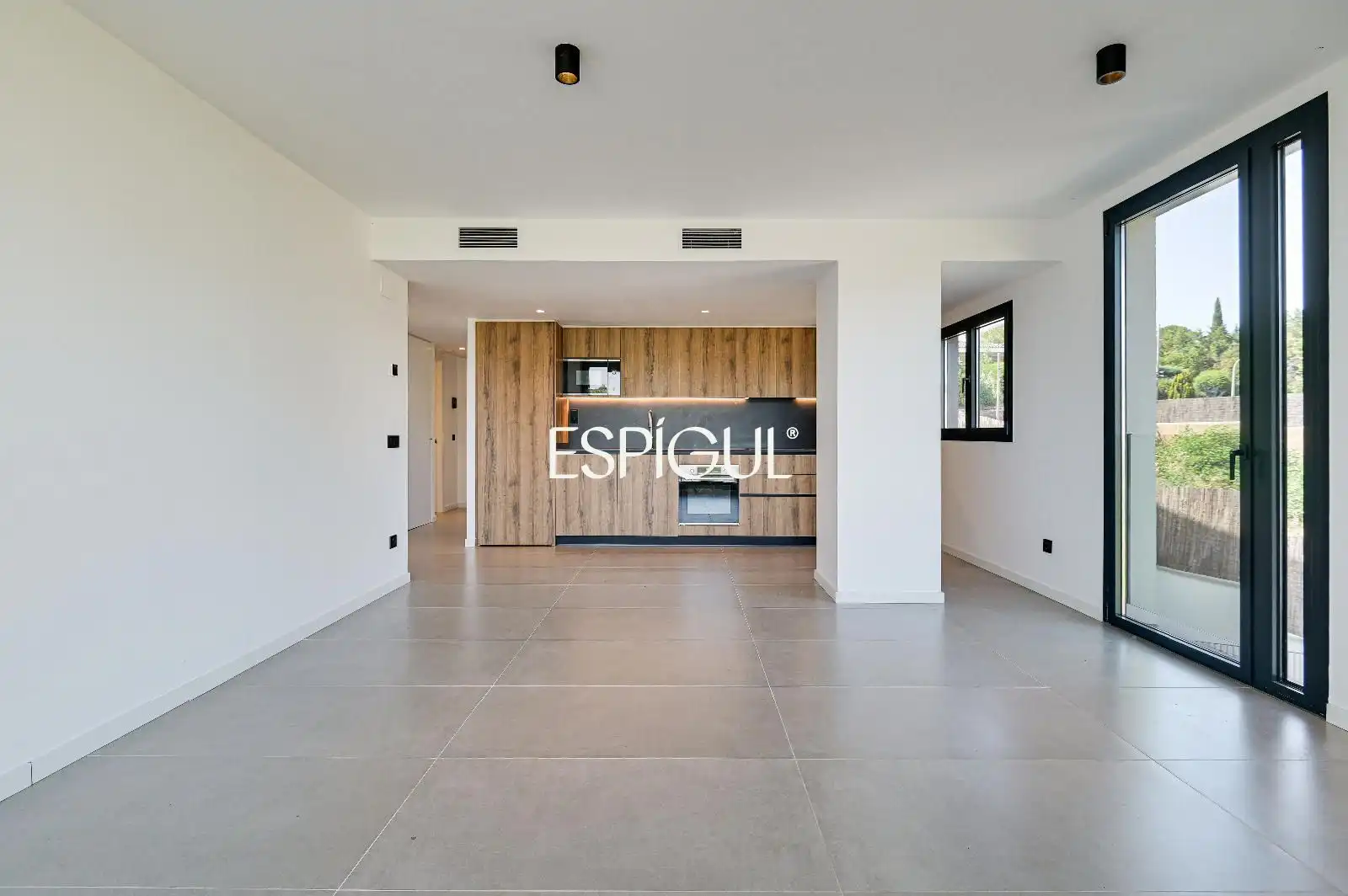 Living room of Flat for rent in Cerdanyola del Vallès  with Air Conditioner, Heating and Terrace