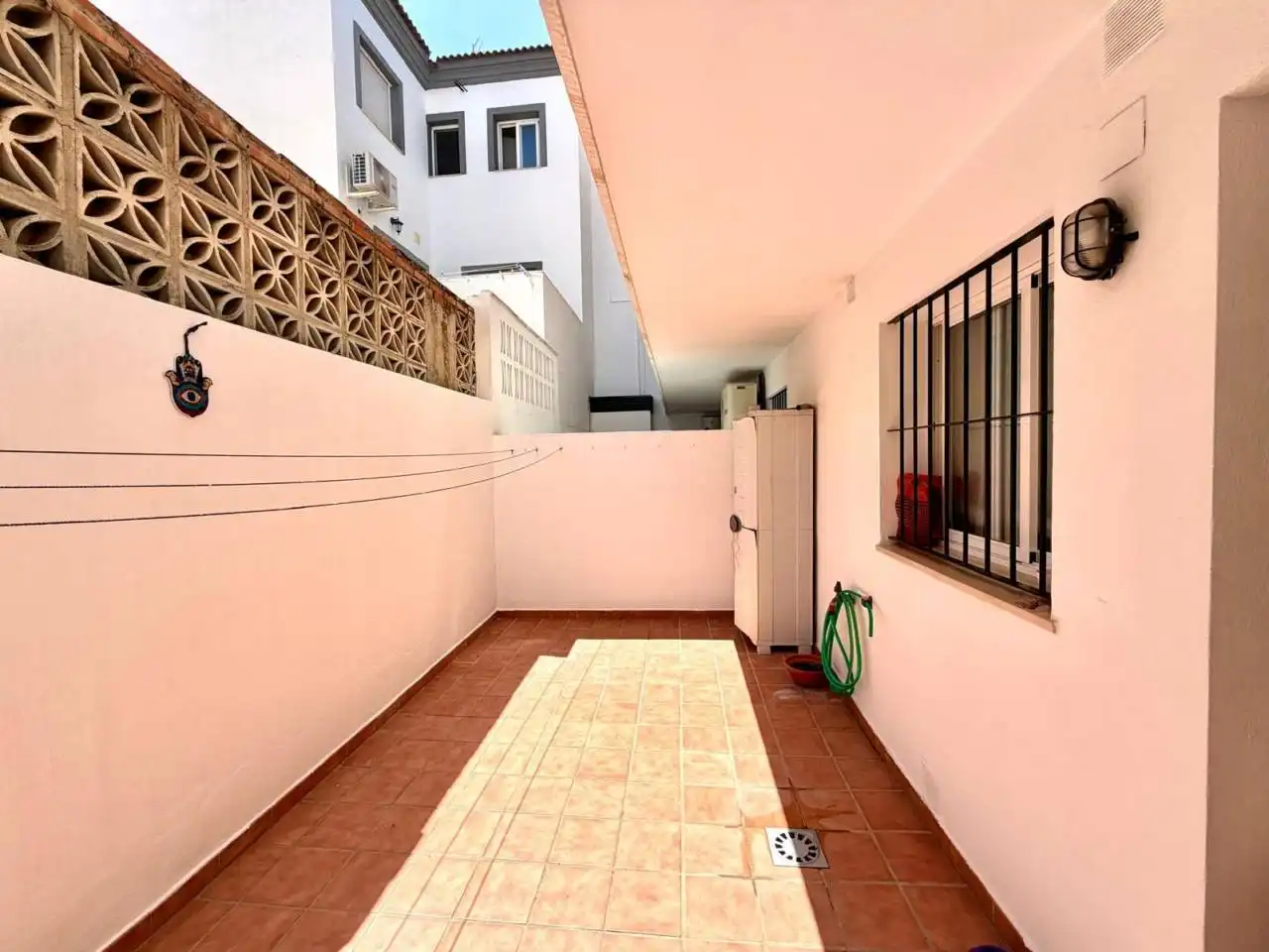 Terrasse von Wohnung zur Miete in Rincón de la Victoria mit Privatgarten, Terrasse und Möbliert