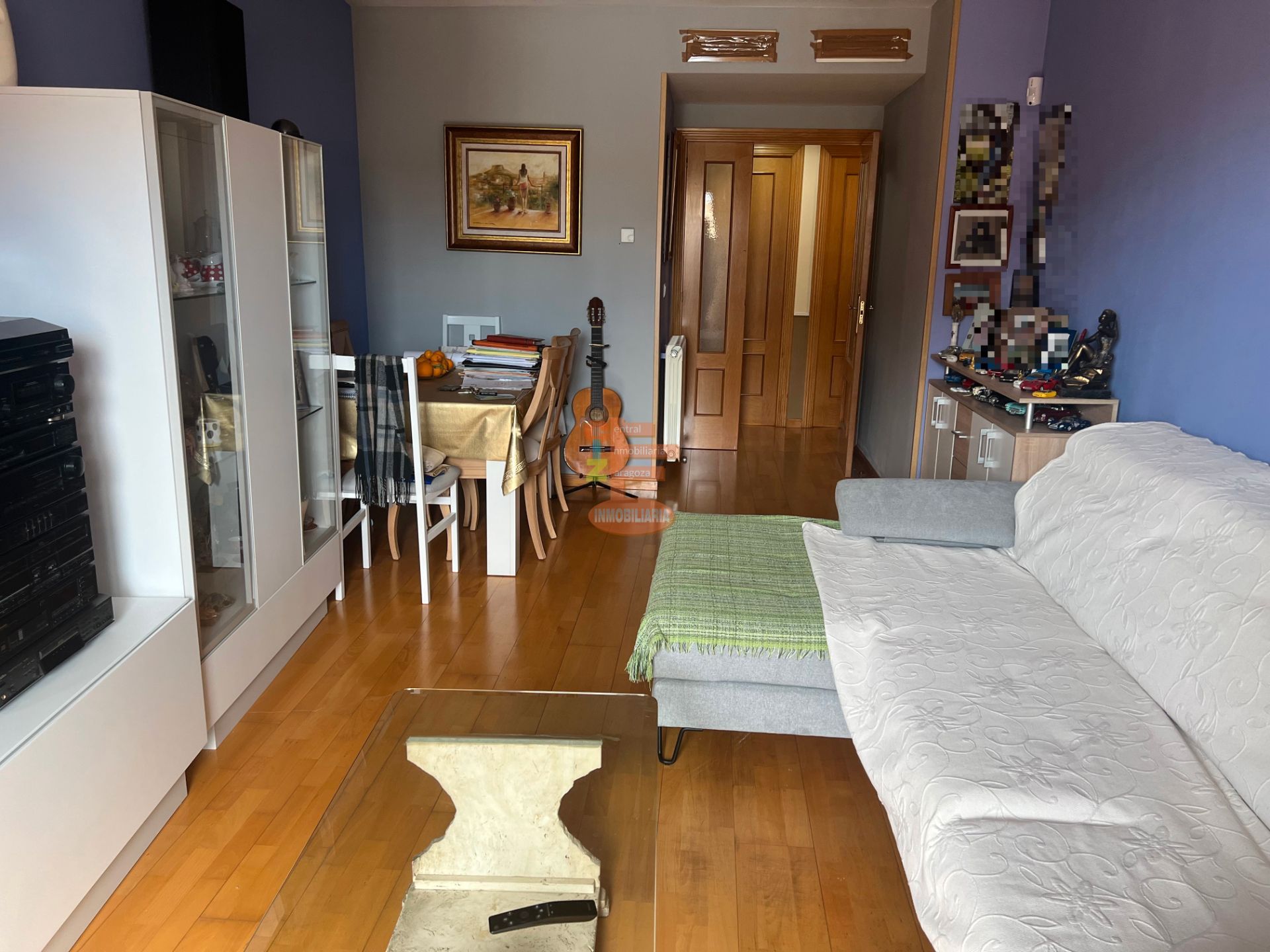 Living room of Flat for sale in  Zaragoza Capital  with Heating, Parquet flooring and Terrace
