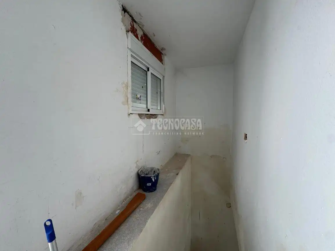 Casa adosada en venta en Iznalloz