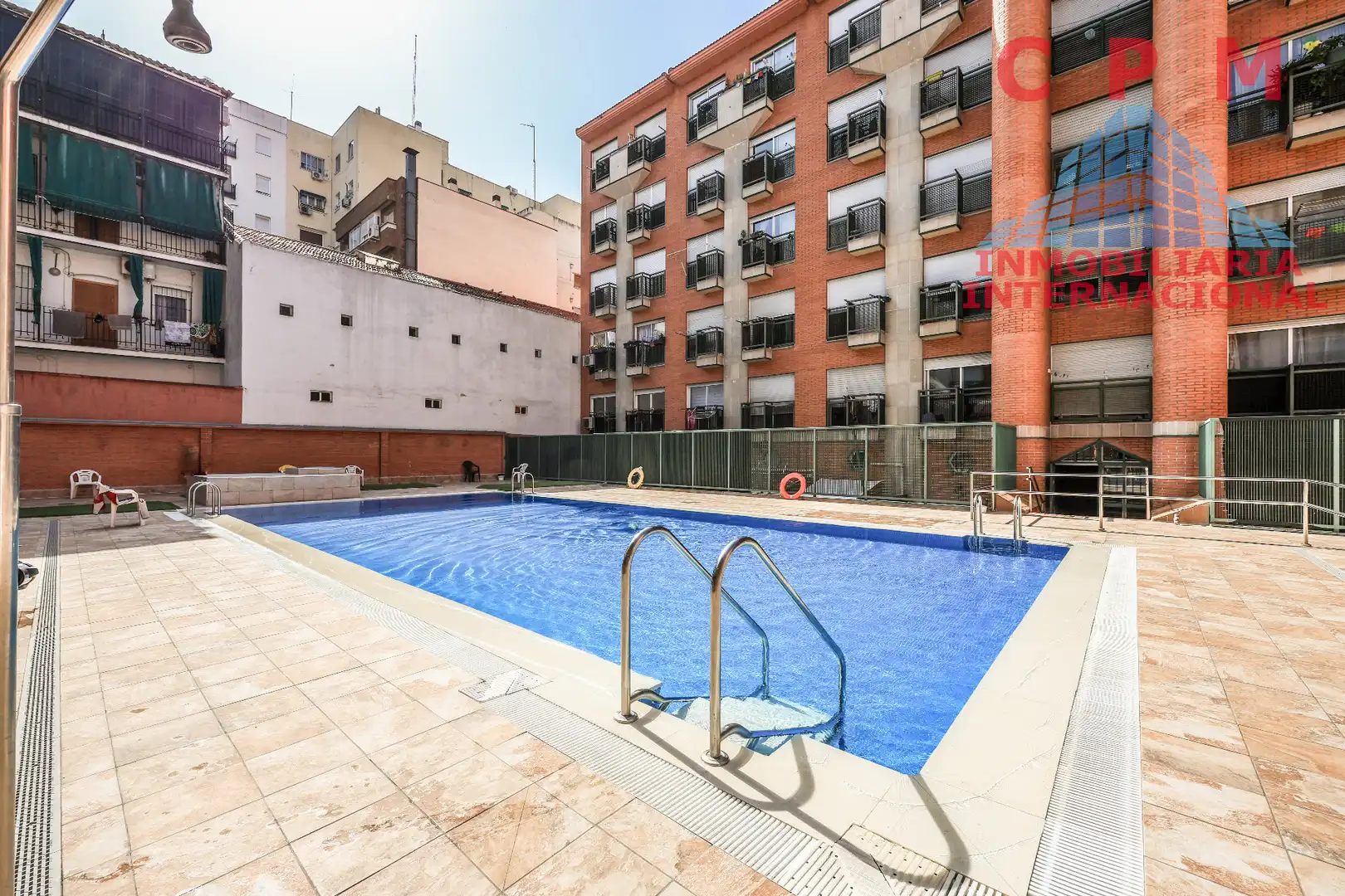 Schwimmbecken von Wohnung zur Miete in Madrid mit Klimaanlage, Heizung und Parkett