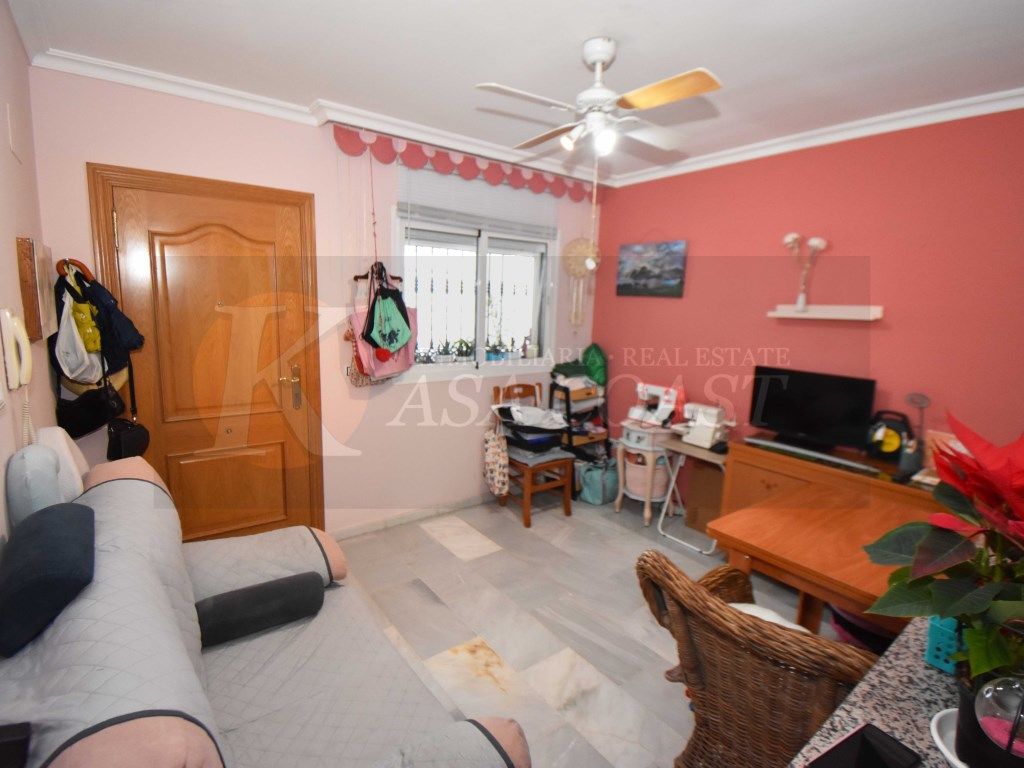 Flat for sale in Fuengirola  with Balcony