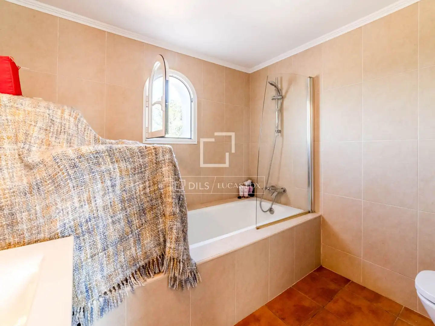 Bany de Casa o xalet en venda en Sant Pere de Ribes amb Aire condicionat, Jardí privat i Terrassa