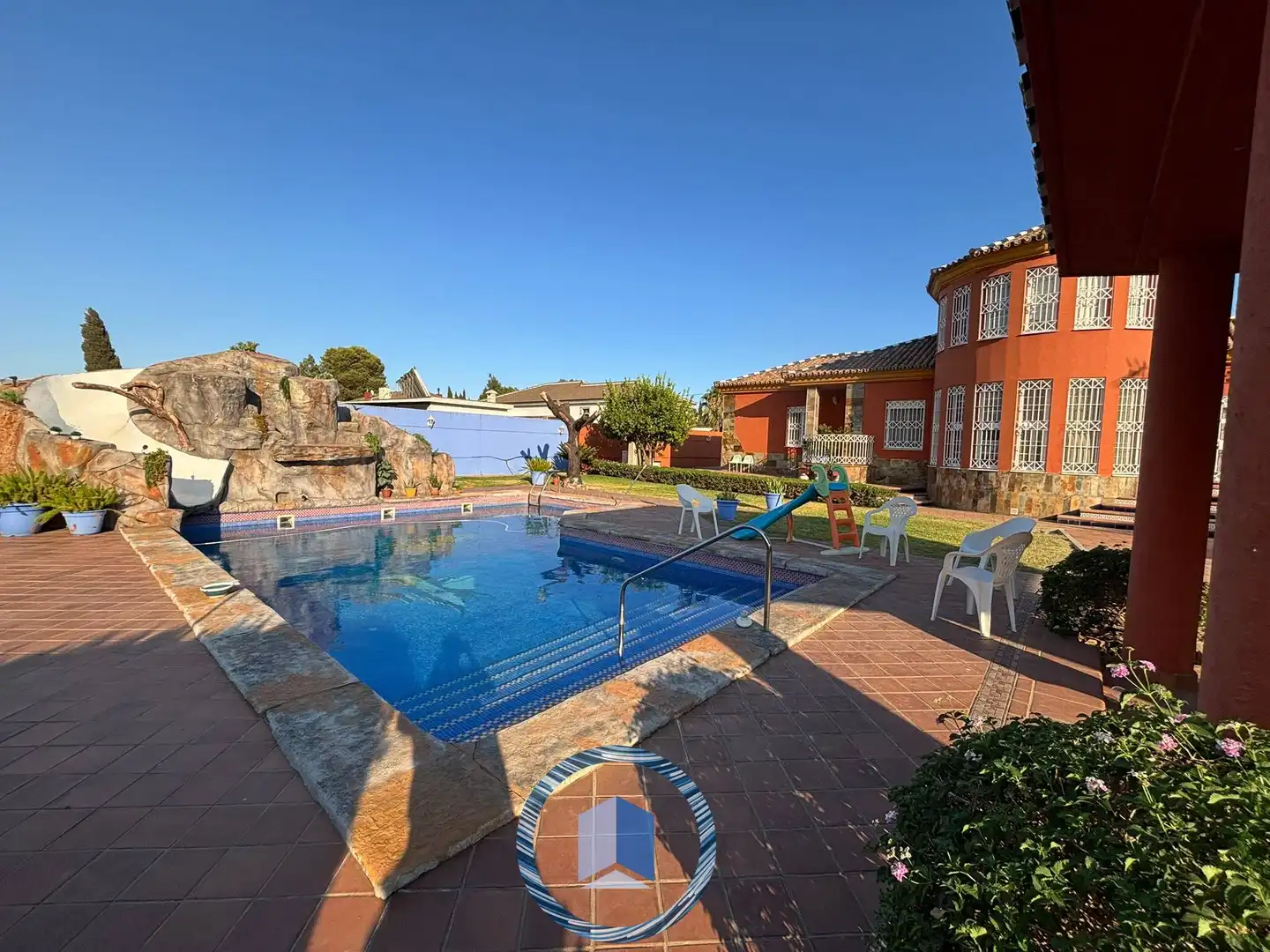 Piscina de Casa o chalet en venta en Alcalá de Guadaira con Aire acondicionado, Jardín privado y Terraza