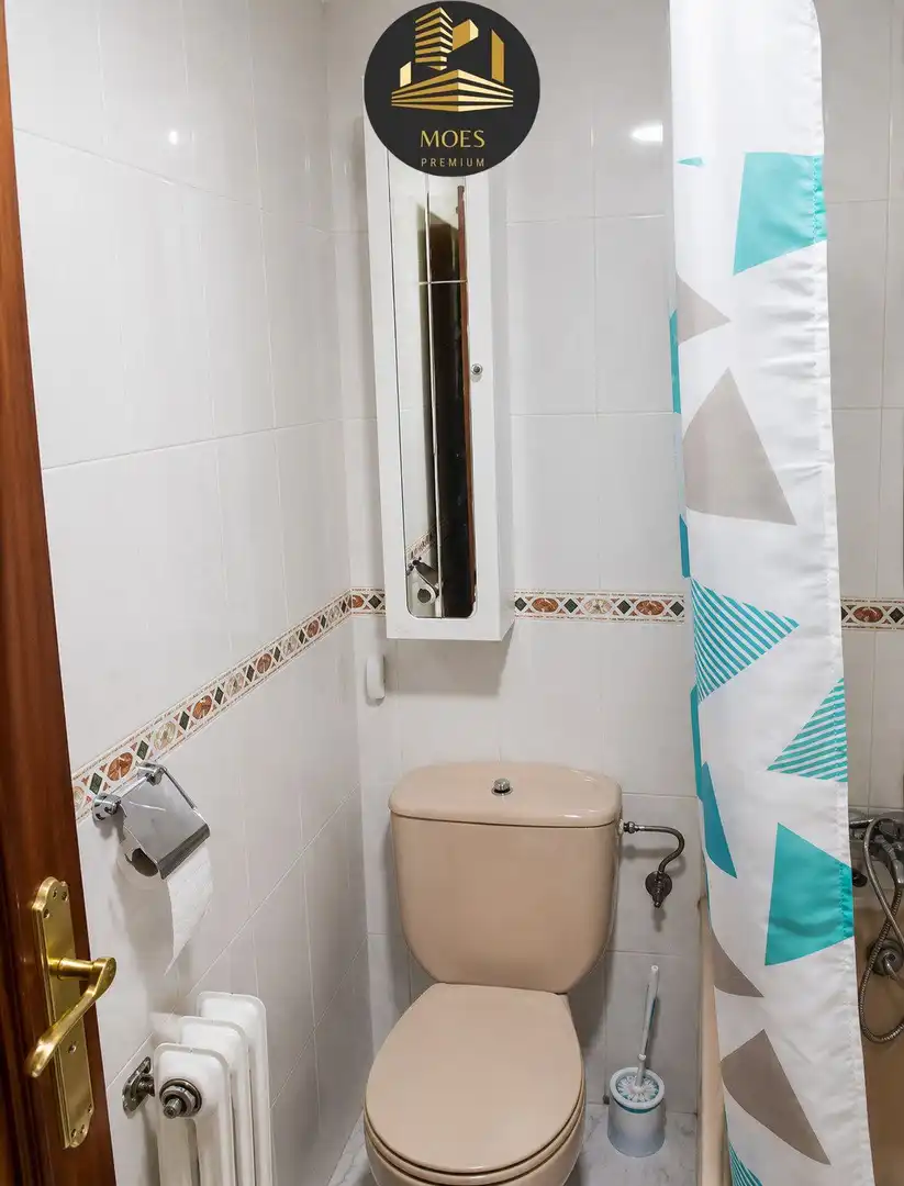 Baño de Piso de alquiler en Jaén con Aire acondicionado y Terraza