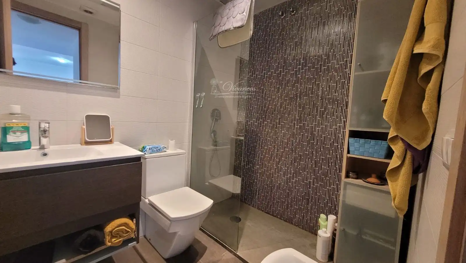 Bany de Apartament en venda en  Palma de Mallorca amb Traster, Piscina i Piscina comunitària
