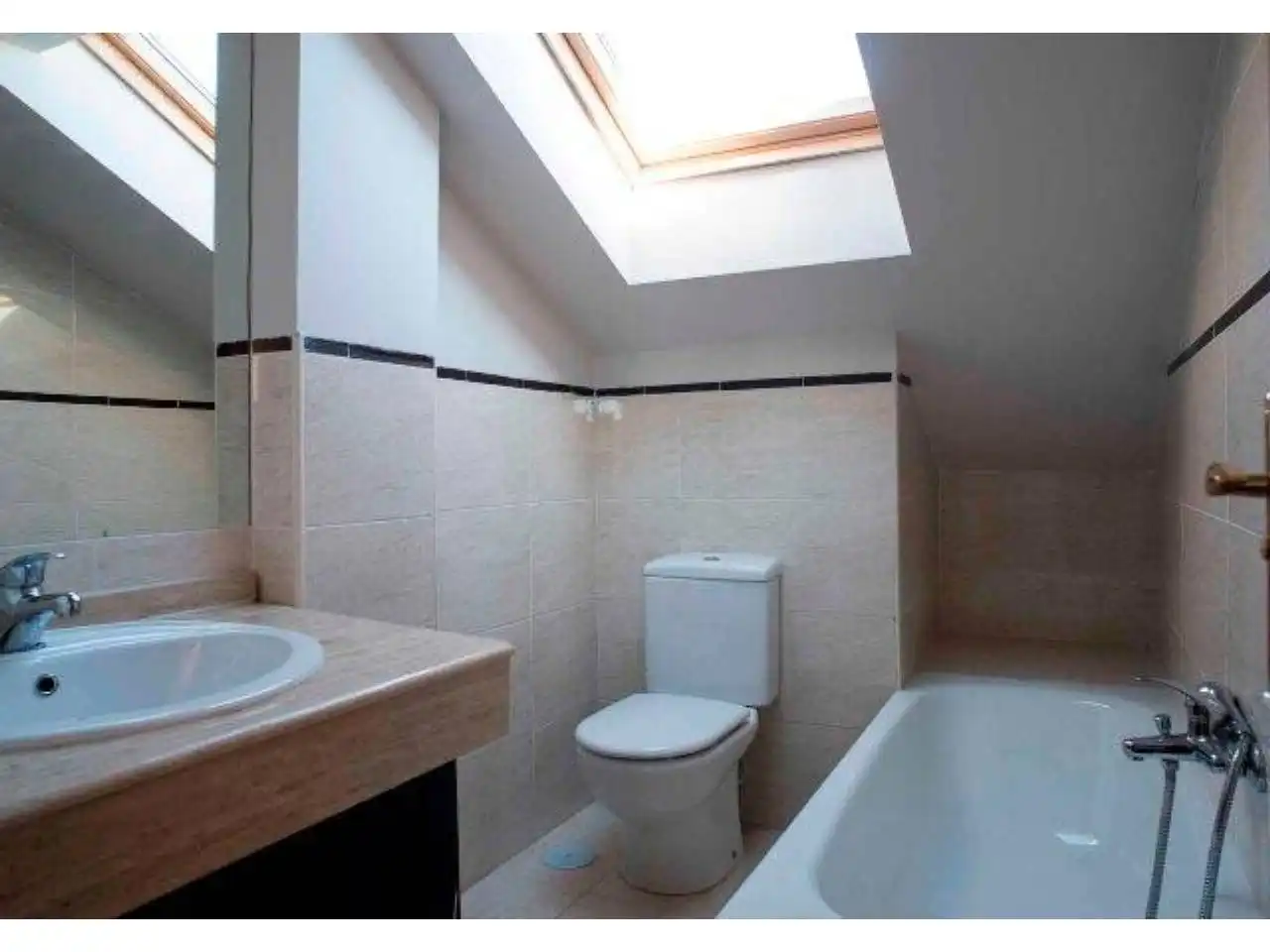 Flat for sale in Plaza Palacio, Villa del Prado