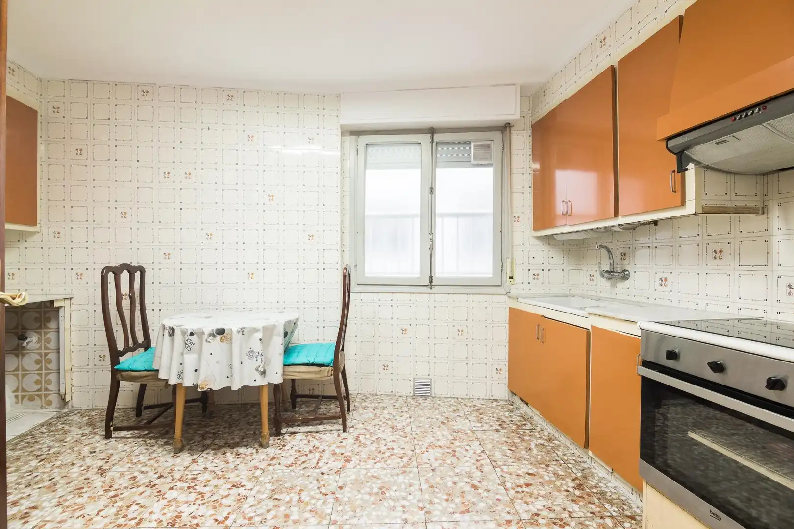Kitchen of Flat for sale in Elche / Elx  with Balcony