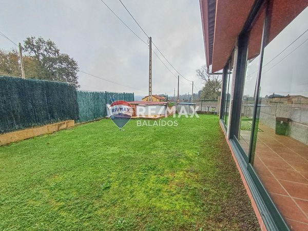 Jardí de Casa o xalet en venda en Ponteareas amb Calefacció, Jardí privat i Terrassa