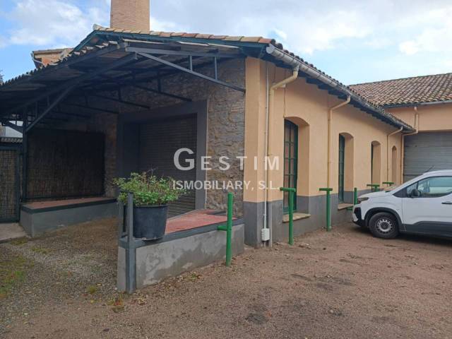 Local comercial en Alquiler en SANT JORDI en Caputxins - Ambulatori