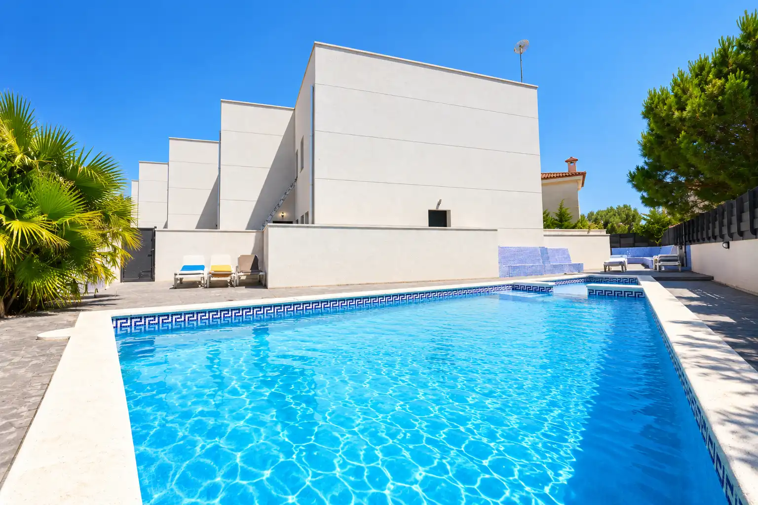 Terraced house with terrace for sale in Avinguda Platja Cristall
