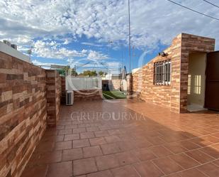 Jardí de Casa adosada en venda en  Sevilla Capital amb Aire condicionat, Traster i Balcó