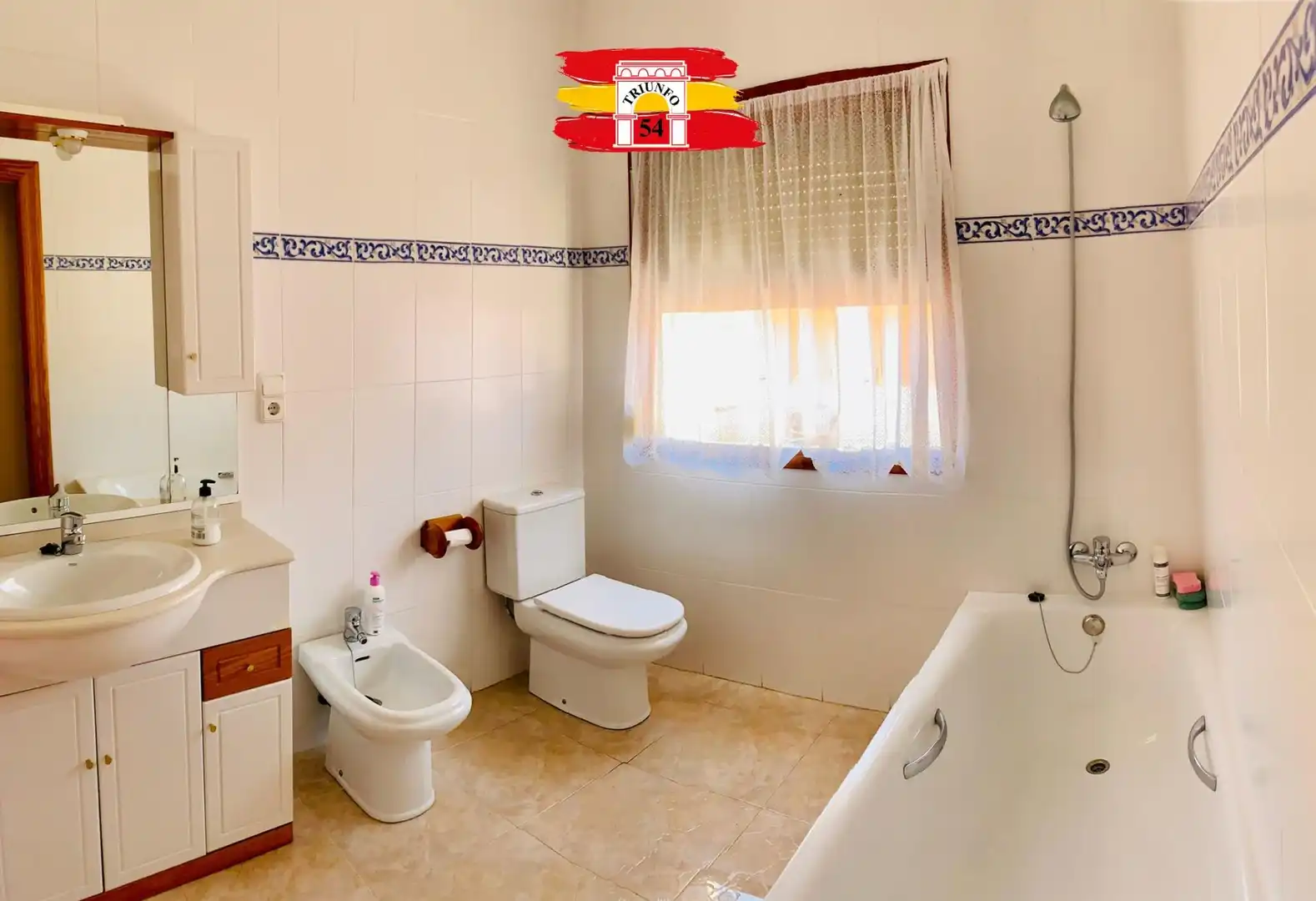 Habitación de Casa o chalet en venta en Pilar de la Horadada con Jardín privado, Terraza y Amueblado