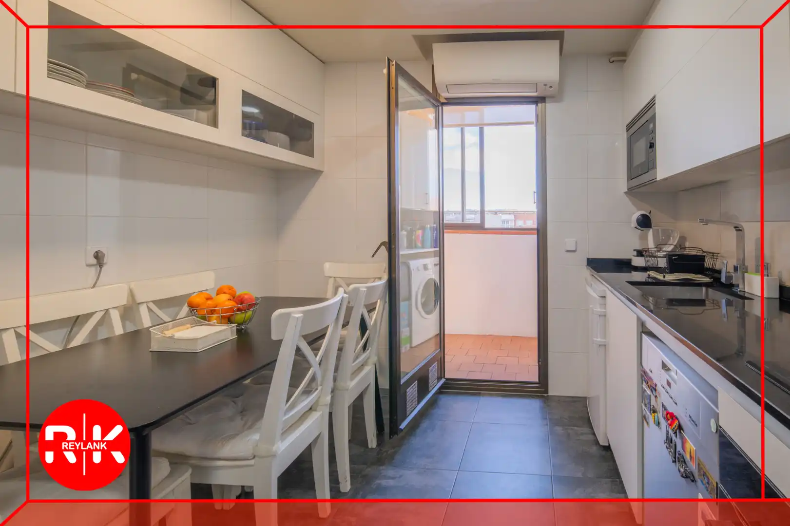 Kitchen of Flat for sale in Torrejón de Ardoz  with Air Conditioner, Heating and Private garden