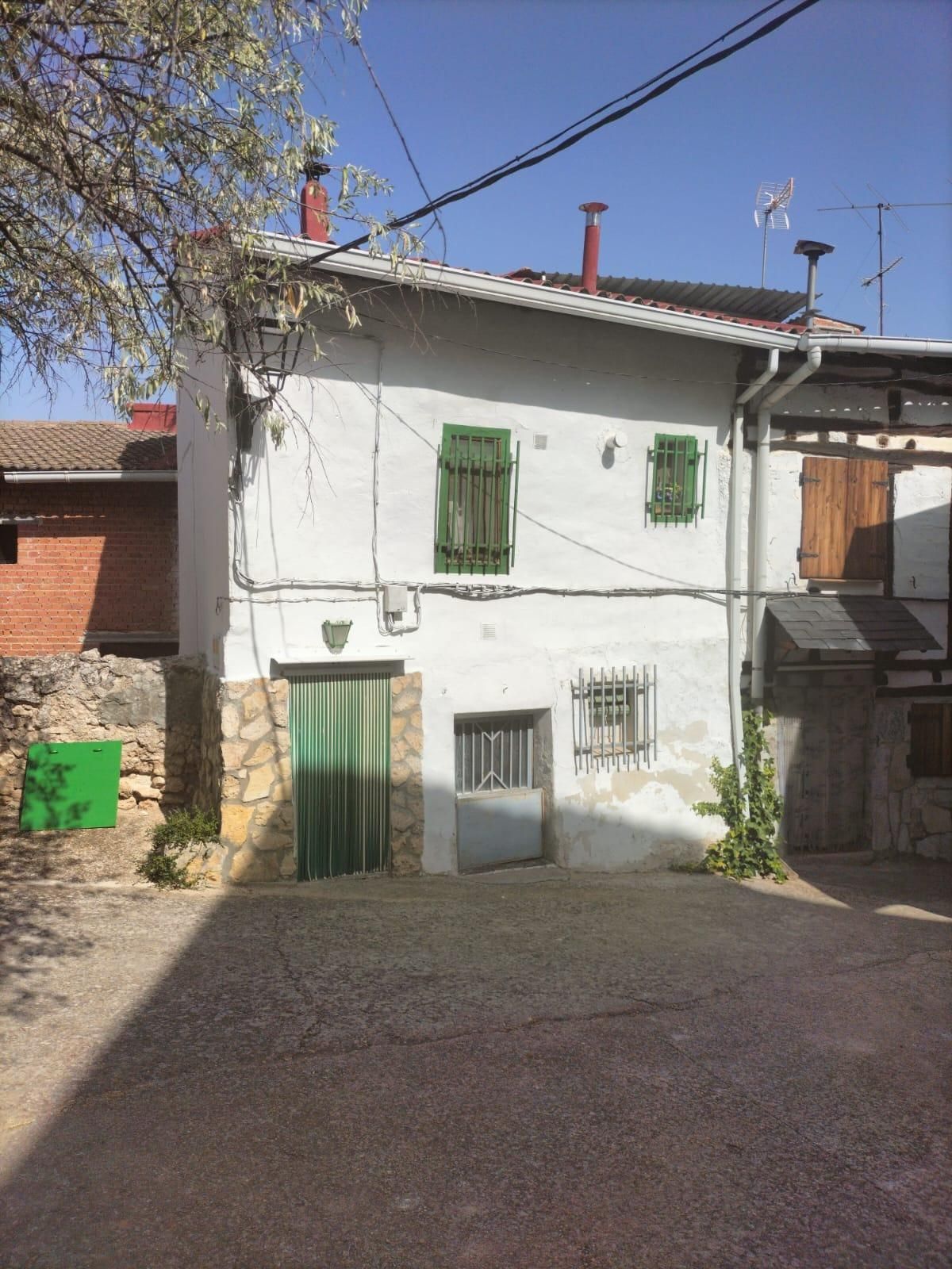 Vista exterior de Casa o xalet en venda en Valdeconcha amb Calefacció