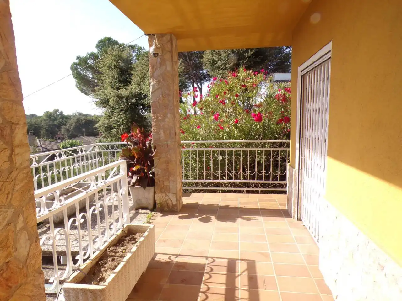 House with pool for sale in Calle sotillo 1, imagen 2