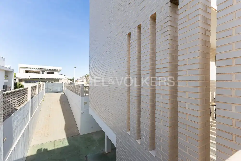 Exterior view of Houses for sale in Cullera  with Air Conditioner, Heating and Terrace