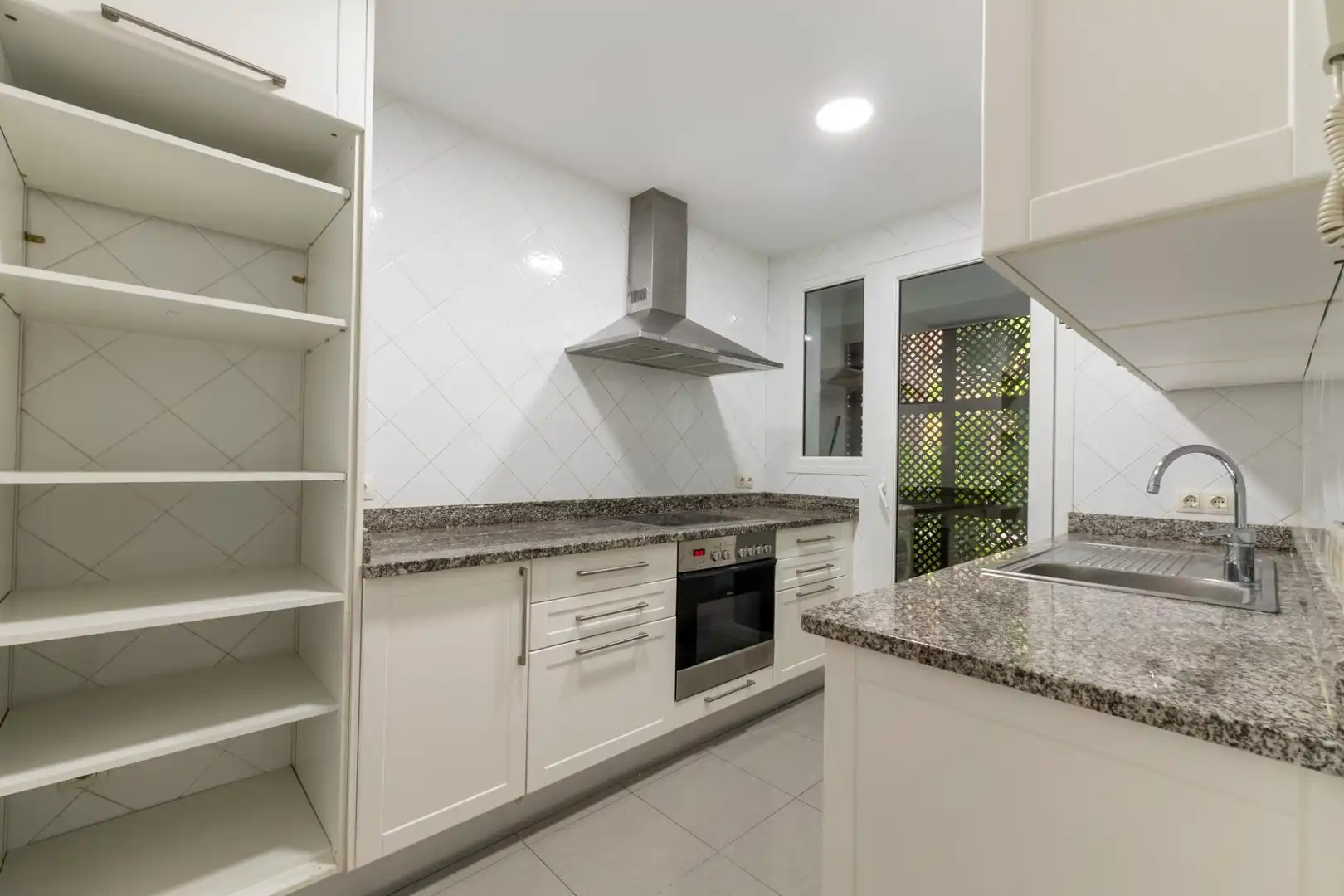 Bajo con piscina en venta en Mijas Golf, imagen 2