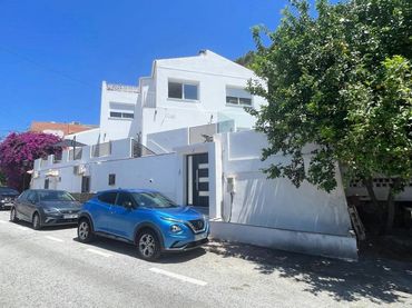 Xalet amb balcó en venda a Calle Las Violetas 3