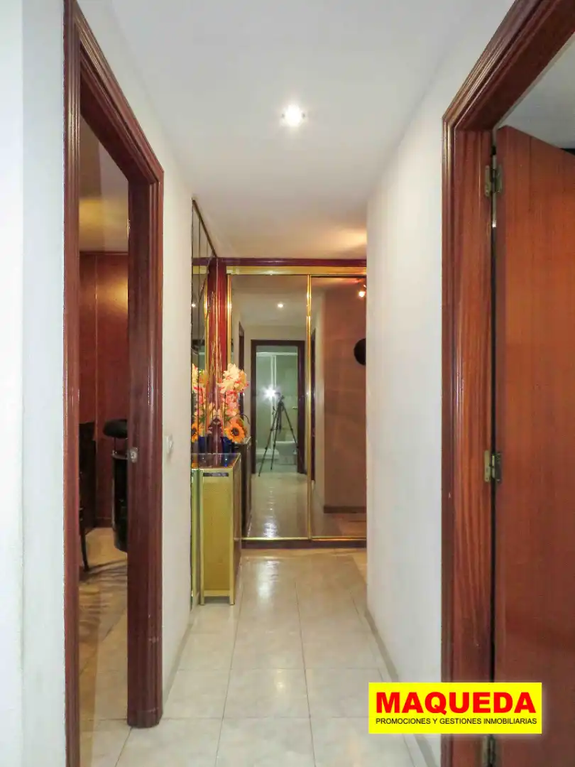 Flat for sale in Villaverde