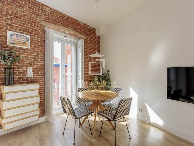 Piso en Alquiler en Cortes - Huertas