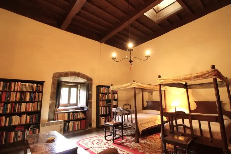 Bedroom of Houses for sale in Salas  with Furnished