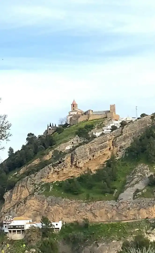 Vista exterior de Dúplex en venda en Iznájar amb Aire condicionat, Moblat i Forn