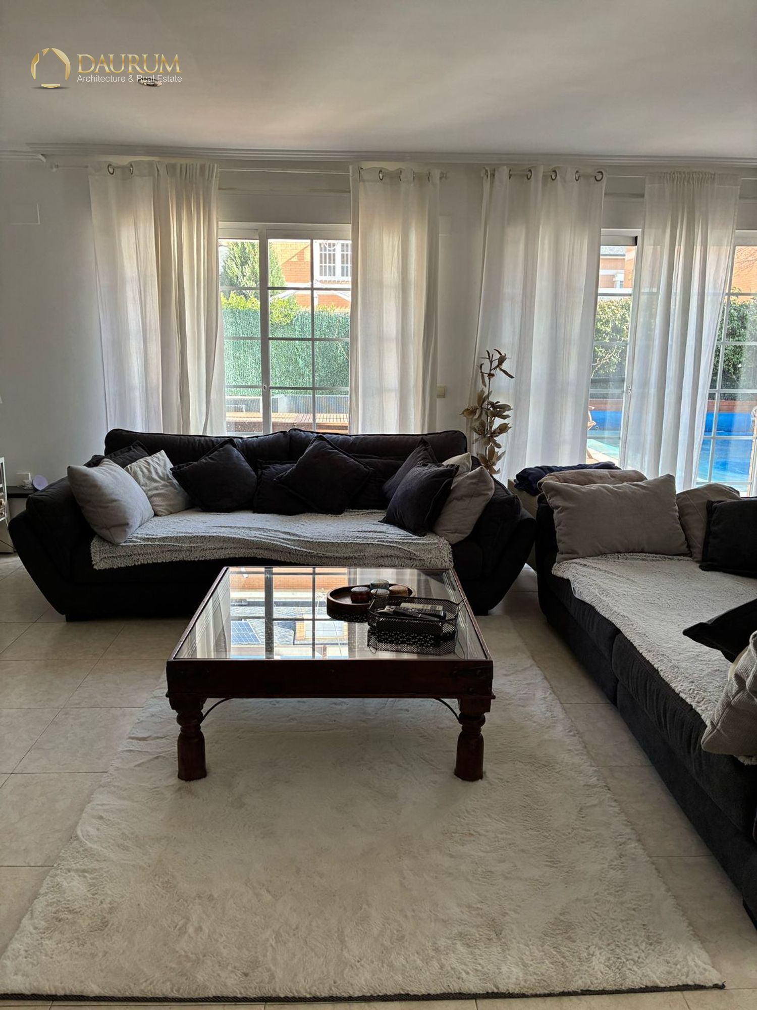 Sala de estar de Casa adosada en venta en Rivas-Vaciamadrid con Aire acondicionado, Calefacción y Jardín privado