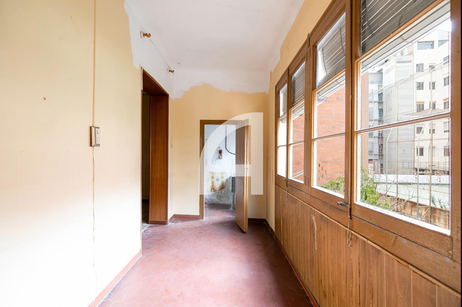 Piso en venta en  Barcelona Capital con Parquet, Terraza y Balcón