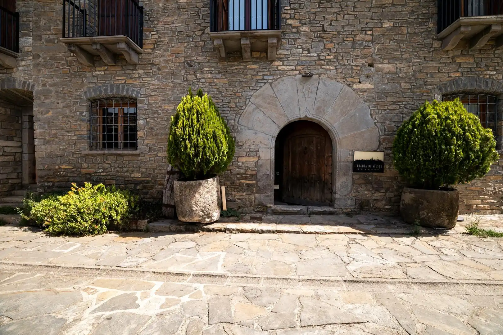Vista exterior de Casa o xalet en venda en Boltaña amb Calefacció, Terrassa i Moblat