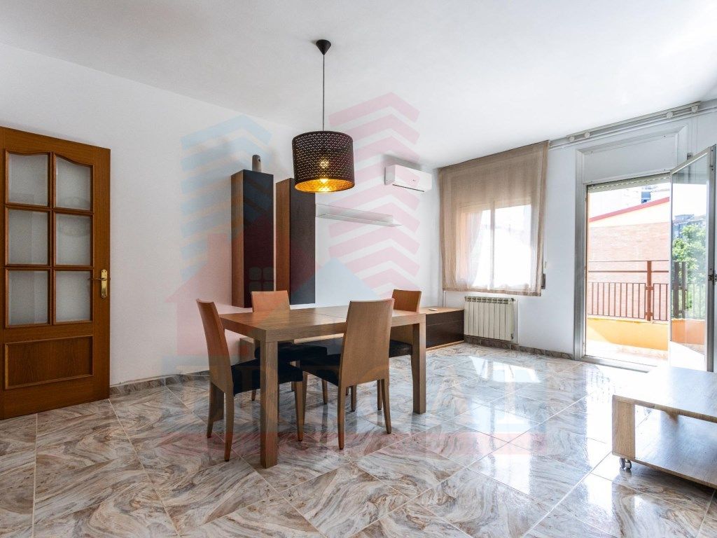 Dining room of Flat for sale in Sabadell