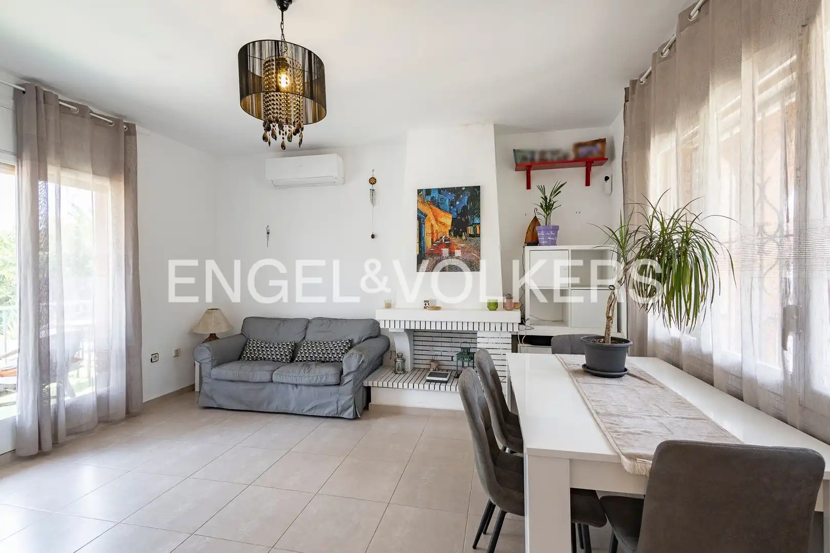 Sala de estar de Casa o chalet en venta en El Vendrell con Aire acondicionado, Calefacción y Jardín privado