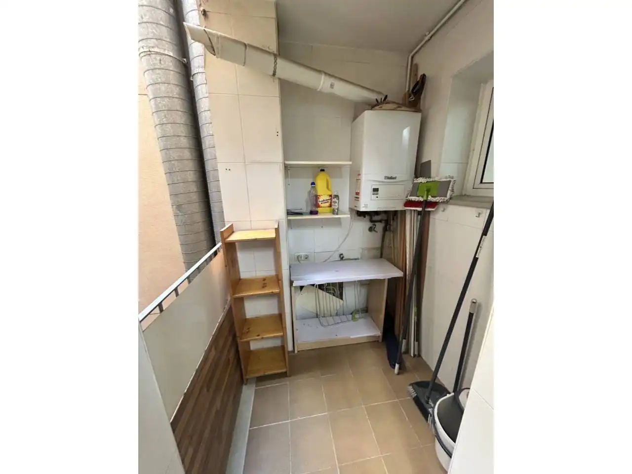 Piso en venta en Salt con Calefacción, Parquet y Balcón