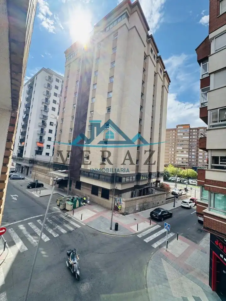 Außenansicht von Wohnung zum Verkauf in Talavera de la Reina mit Heizung und Terrasse