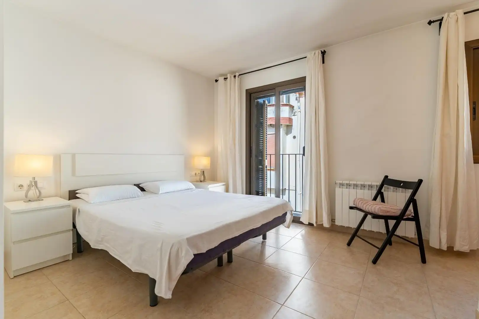 Habitación de Casa o chalet en venta en Falset con Calefacción, Terraza y Balcón