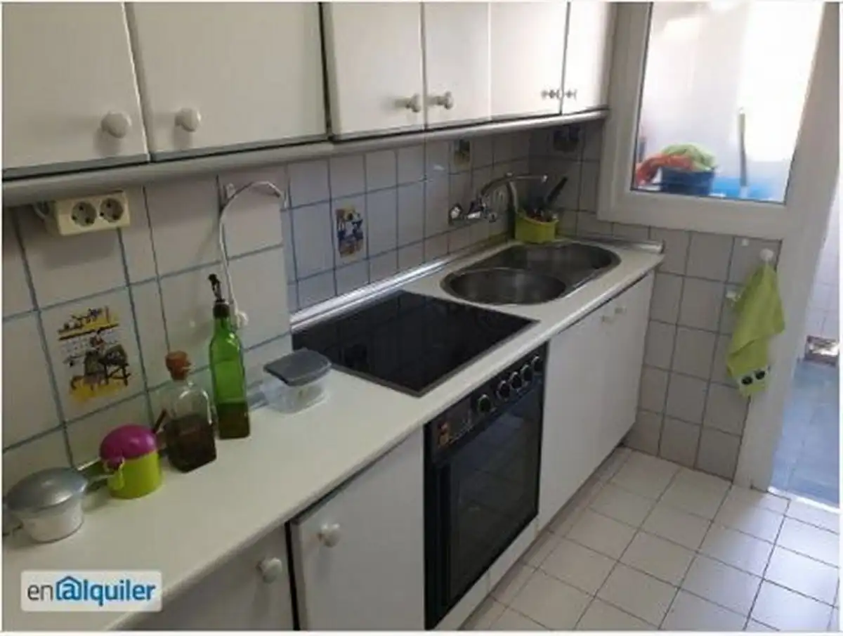 Kitchen of Flat for rent in Granada  with Heating, Terrace and Furnished